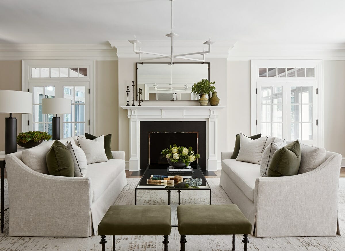 Modern-traditional-decorating-style-for-a-living-room-LuxeSource.jpg