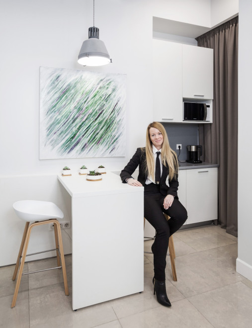 skaredova office